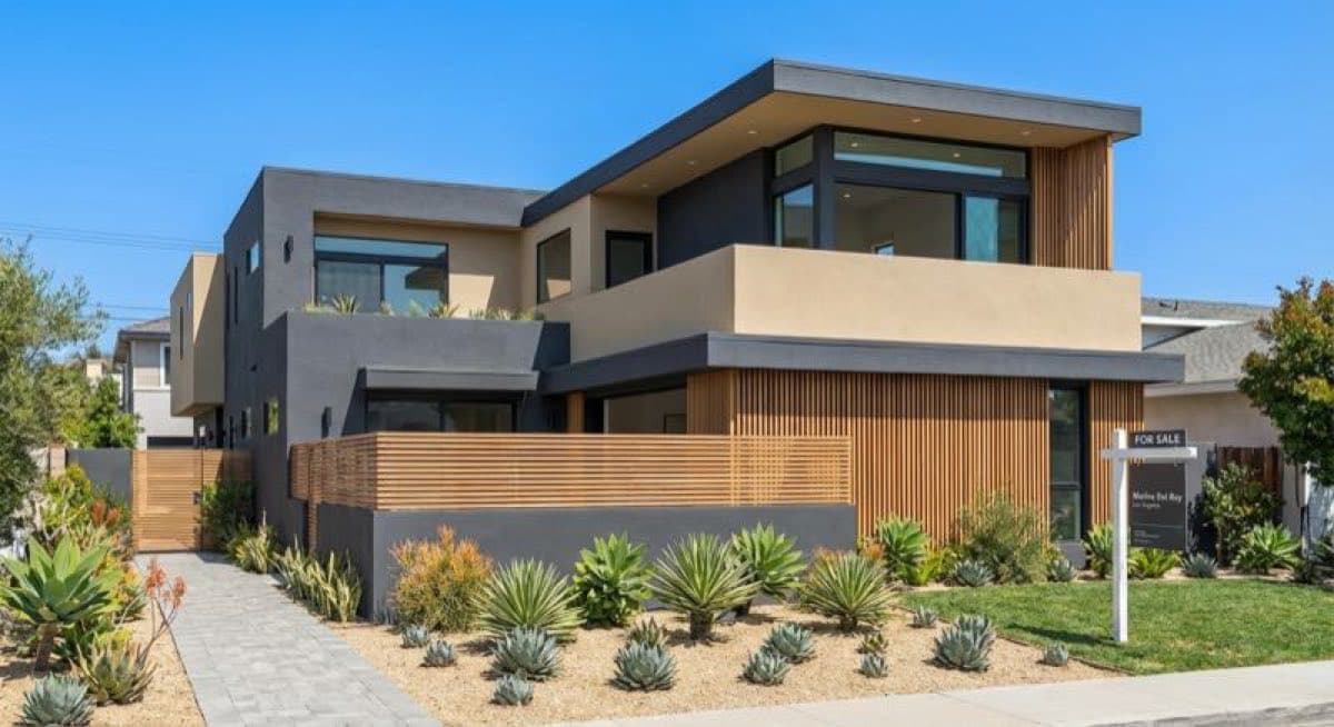 Exterior Painting in Marina del Rey