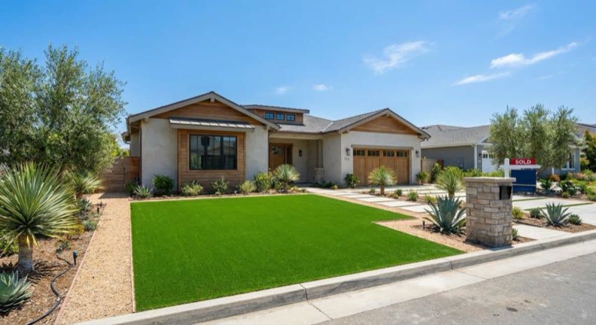 Artificial Turf in Playa Vista