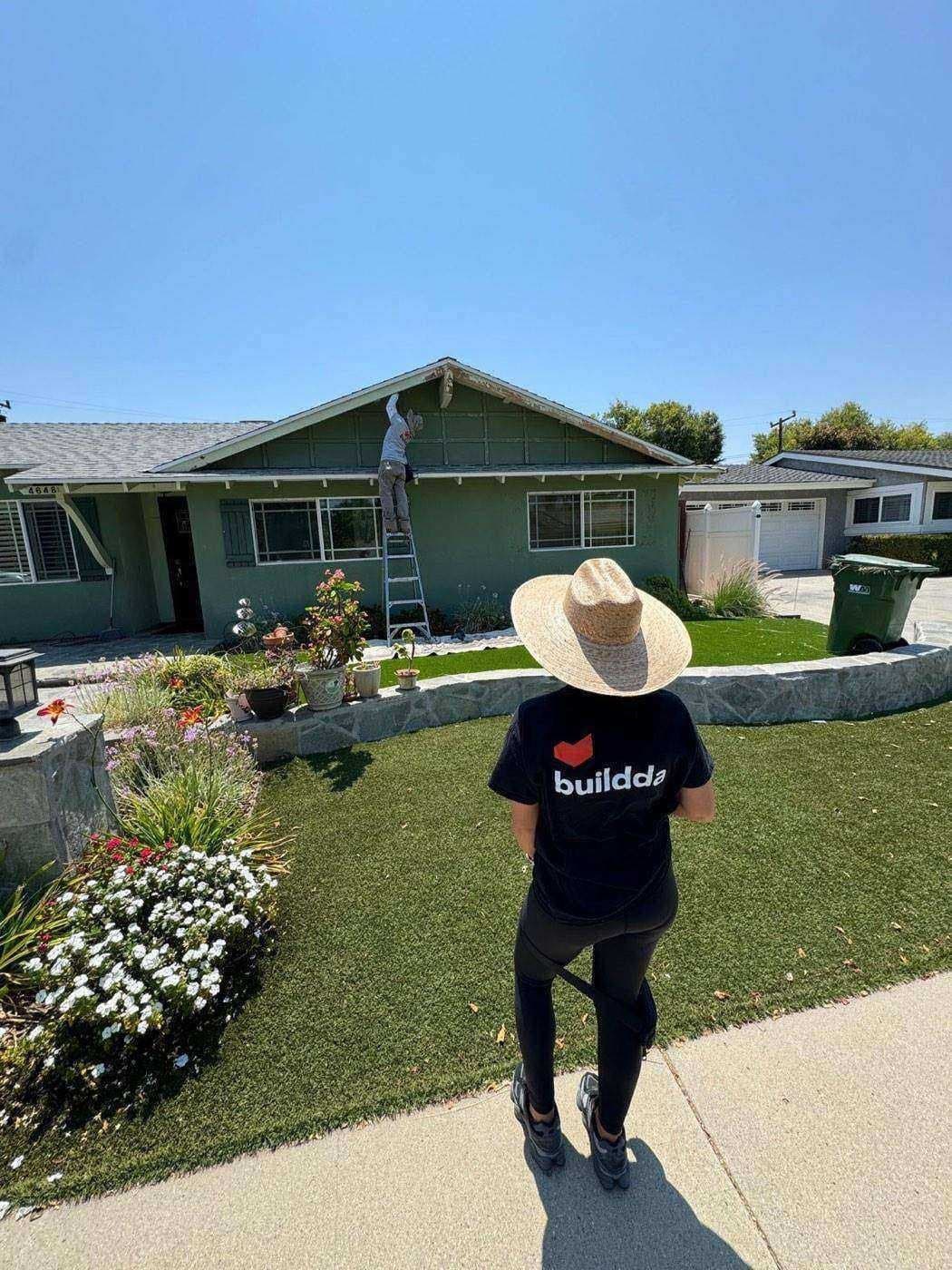 Exterior painting painting team green house by Buildda in Southern California