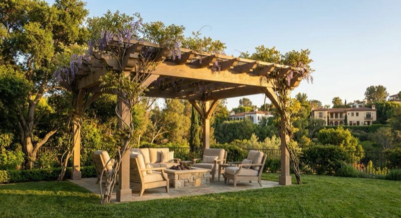 Pergola in Beverly Hills